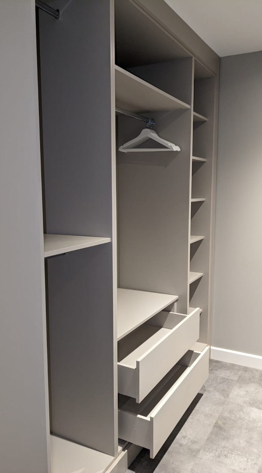Alcove Uits Whitley